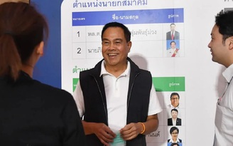 Ông Somyot tái đắc cử Chủ tịch LĐBĐ Thái Lan, thách thức các khiếu nại
