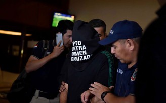 Vụ Ronaldinho bị bắt ở Paraguay: Liên quan đến băng đảng mafia?