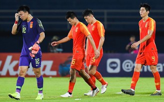 Bóng đá Trung Quốc lại dậy sóng vì lời tiên đoán thua Việt Nam