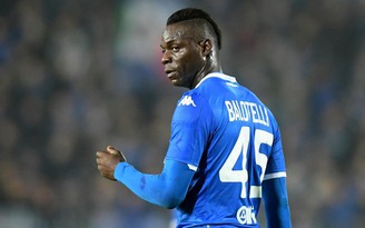 ‘Ngựa chứng’ Balotelli được đội bóng của cựu Thủ tướng Ý 'giải cứu'