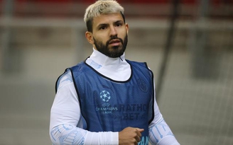 Man City nhận tin sốc khi 'tay săn bàn kỷ lục' Aguero nhiễm Covid-19