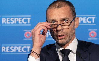 UEFA trì hoãn quyết định địa điểm đăng cai VCK EURO năm nay