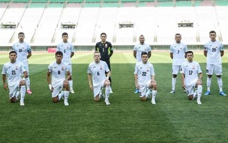 Hy hữu vòng loại World Cup 2022: Đội tuyển Kyrgyzstan đá 2 trận… không cần thủ môn