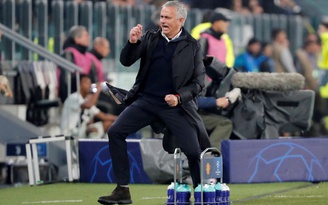 Mourinho cầu cho Ronaldo rời Serie A ‘để được yên ổn’ tại AS Roma