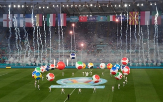 Lễ khai mạc EURO 2020 hoành tráng và lung linh màu sắc