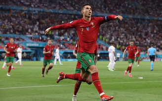 Huyền thoại Ali Daei ‘ngả mũ’ trước Ronaldo khi kỷ lục mọi thời đại sắp bị phá