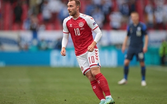 Tiền vệ Eriksen có thể nghỉ thi đấu 6 tháng sau vụ ngưng tim tại EURO 2020