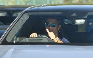 Các nhà đầu tư dõi mắt theo trận Ronaldo ra mắt M.U lần 2