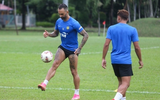 Dư luận Malaysia yêu cầu HLV Tan Cheng Hoe loại ngay chân sút nhập tịch Brazil