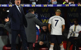 Wayne Rooney khó từ chối cơ hội trở lại CLB Everton khi Benitez bị sa thải