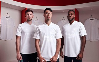 Arsenal sẽ mặc trang phục toàn trắng ở Cúp FA để chống tội phạm sử dụng dao