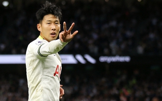 Son Heung-min ‘giải cơn hạn’ bằng cú hat-trick trong trận mưa bàn thắng