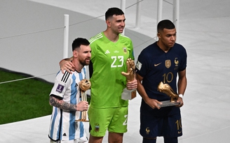 Messi vượt qua Mbappe đoạt giải ‘Quả bóng vàng’ World Cup 2022