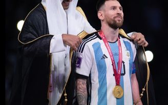 Thành viên Quốc hội Oman đề nghị giá ‘khủng’ mua áo choàng của Messi