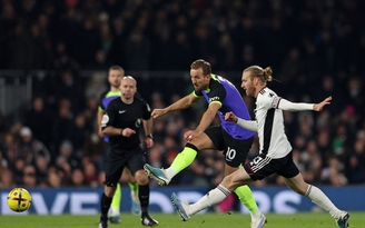 Harry Kane cán mốc ghi bàn lịch sử khi giúp Tottenham đánh bại Fulham