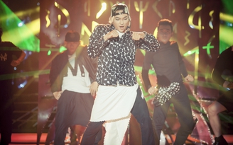Gương mặt thân quen: Khương Ngọc hóa Taeyang nhảy như ‘tê giác’