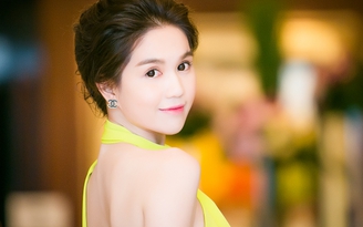 Ngọc Trinh ‘trốn’ đoàn phim 'Vòng eo 56' xúng xính đi sự kiện