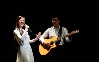 Hồng Nhung rung động khán giả Nhật bằng tình khúc Trịnh Công Sơn