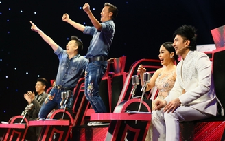 Bán kết 'Tuyệt đỉnh song ca': Mr Đàm phấn khích nhảy lên ‘ghế nóng’