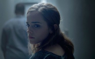 Emma Watson, Tom Hanks tái ngộ khán giả trong 'Vòng xoáy ảo'