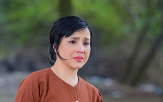 NSND Lan Hương rơi nước mắt vì ca khúc của 'Sao mai' Lương Nguyệt Anh