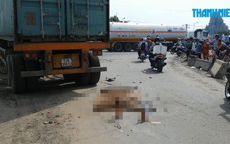 Nam thanh niên chết dưới gầm xe container ngay trước Suối Tiên
