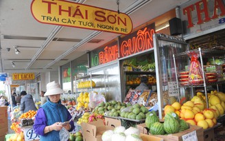 Dạo chợ Tết ở Little Saigon, người Việt ở Mỹ ăn Tết lớn