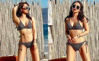 Diễn viên Quỳnh Nga nóng bỏng với bikini