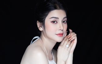 'Ngọc nữ bolero' Lily Chen nói gì trước tin đồn được đại gia 'chống lưng'?