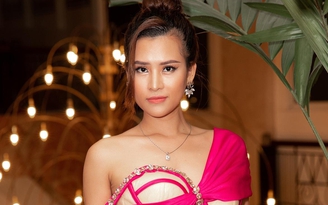 Thái Thị Hoa tái xuất sau cuộc thi 'Hoa hậu Trái đất'