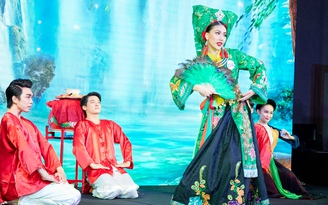 Thí sinh Hoa hậu Hoàn vũ Việt Nam 'bắn rap', 'lên đồng'... trong phần thi tài năng