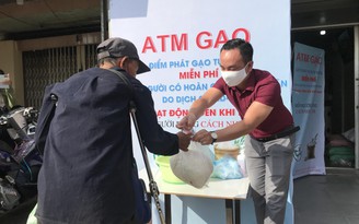 'ATM gạo' đầu tiên ở Cần Thơ, kịp thời hỗ trợ bà con thời dịch Covid-19