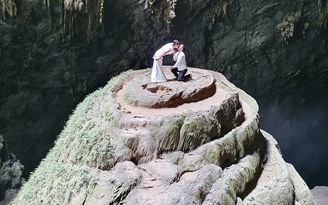 Cặp vợ chồng đầu tiên chụp bộ ảnh cưới ấn tượng ở hang Sơn Đoòng