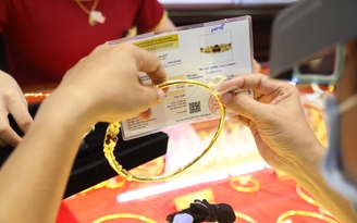 Giá vàng hôm nay 14.10.2020: SJC giảm mạnh 500.000 đồng/lượng