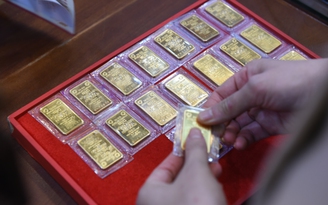 Giá vàng hôm nay 2.1.2023: Trụ ở mức 67 triệu đồng/lượng