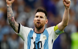 Messi ghi bàn và kiến tạo đưa tuyển Argentina vào bán kết World Cup 2022