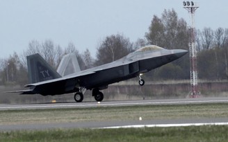 Mỹ điều 'chim ăn thịt' F-22 đến UAE sau một loạt vụ tấn công của Houthi