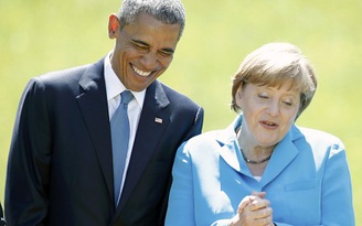 Khoảnh khắc thân thiết của ông Obama và bà Merkel tại Hội nghị G7