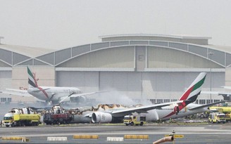 Hành khách thoát chết vụ cháy máy bay Emirates trúng số triệu đô