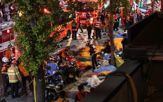 NÓNG: Giẫm đạp giữa lễ Halloween ở Seoul, khoảng 50 người ngừng tim