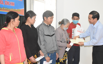 Câu lạc bộ “Nghĩa tình Phú Yên”trao 3.000 suất quà cho người nghèo