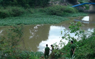 Phát hiện 1 thi thể trong tình trạng phân hủy, trôi dạt trên sông