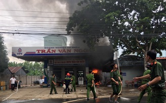 Cháy tại cây xăng ở An Giang, 1 người chết: Do tuột vòi bơm xăng