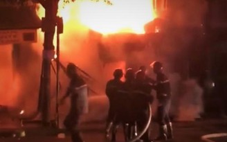 Vụ cháy khiến ba mẹ con tử vong tại Đồng Tháp: Người chồng đập bình gas gây cháy