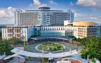 Bệnh viện đa khoa trung tâm An Giang được thăng hạng lên bệnh viện hạng 1
