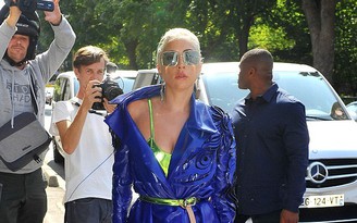 Người hâm mộ sốc với ảnh nude của Lady Gaga