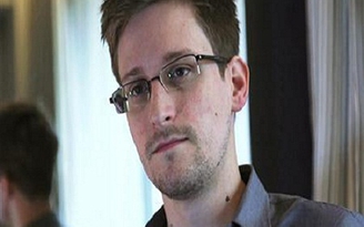 Edward Snowden tiết lộ mật vụ Anh theo dõi các nhà báo
