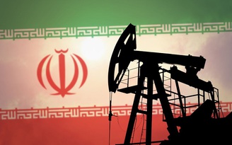 Ả Rập Xê Út cố giành khách mua dầu lớn nhất của Iran