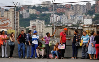Venezuela đổi dầu lấy thức ăn, thuốc men với Jamaica