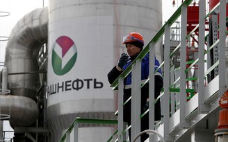 Hãng năng lượng Rosneft vung tiền mua công ty nhỏ hơn